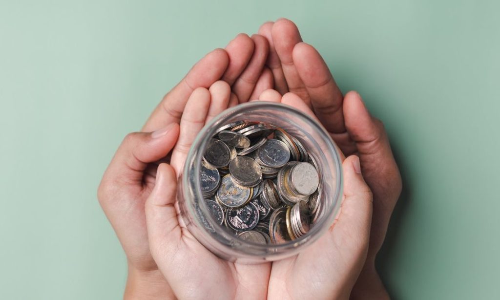 Time-to-set-some-new-year-financial-resolutionsTime-to-set-some-financial-resolutions-new-year-Featured-2-aspect-ratio-750-450