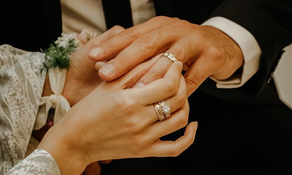 macro-trends-impacting-weddings-Thumbnail-aspect-ratio-750-450